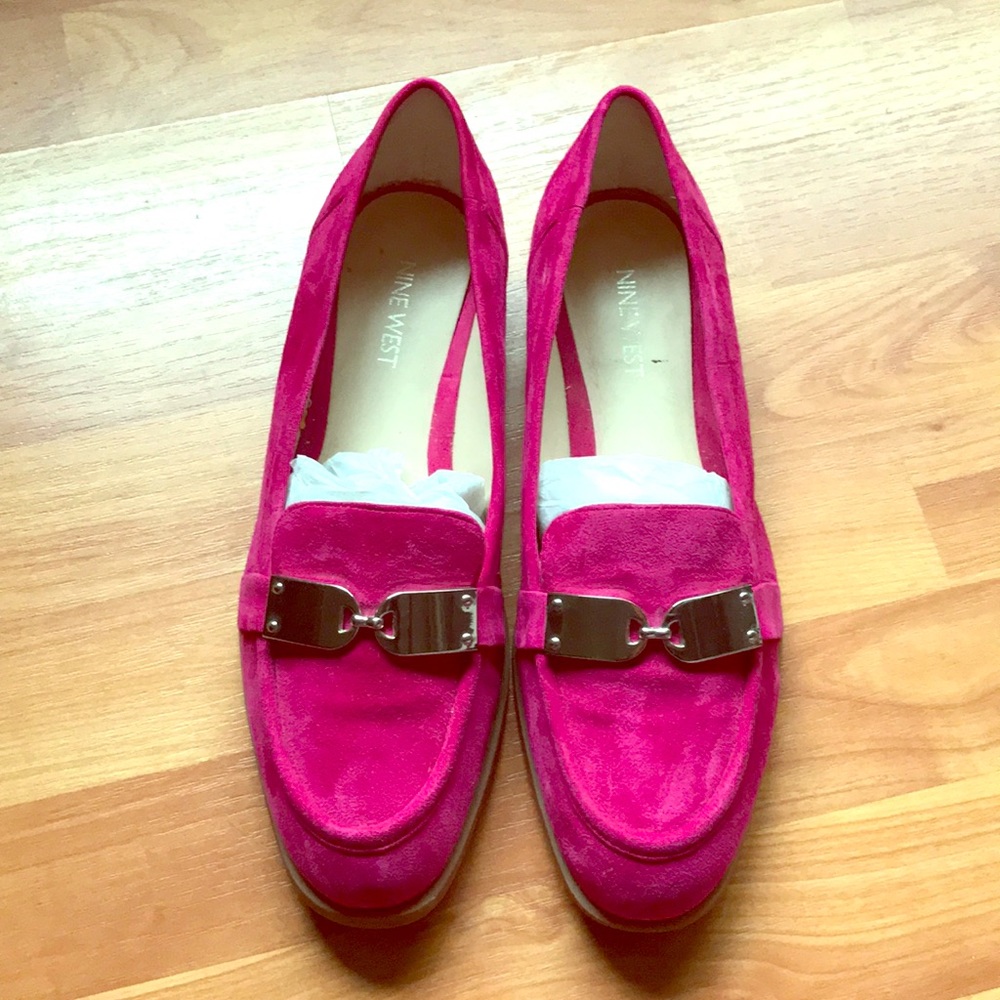 Women's shoes, fuschia flats, size 9